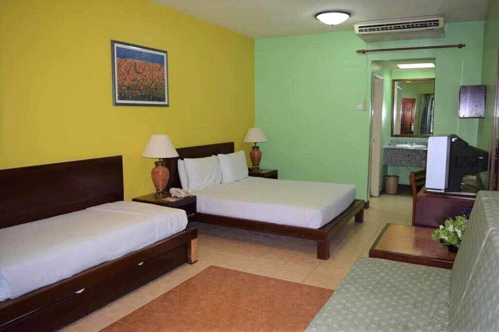 Bukit Merah Laketown Resort Taiping Exterior photo