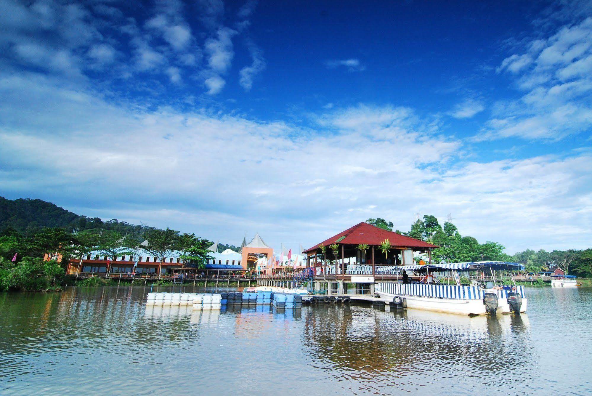 Bukit Merah Laketown Resort Taiping Exterior photo