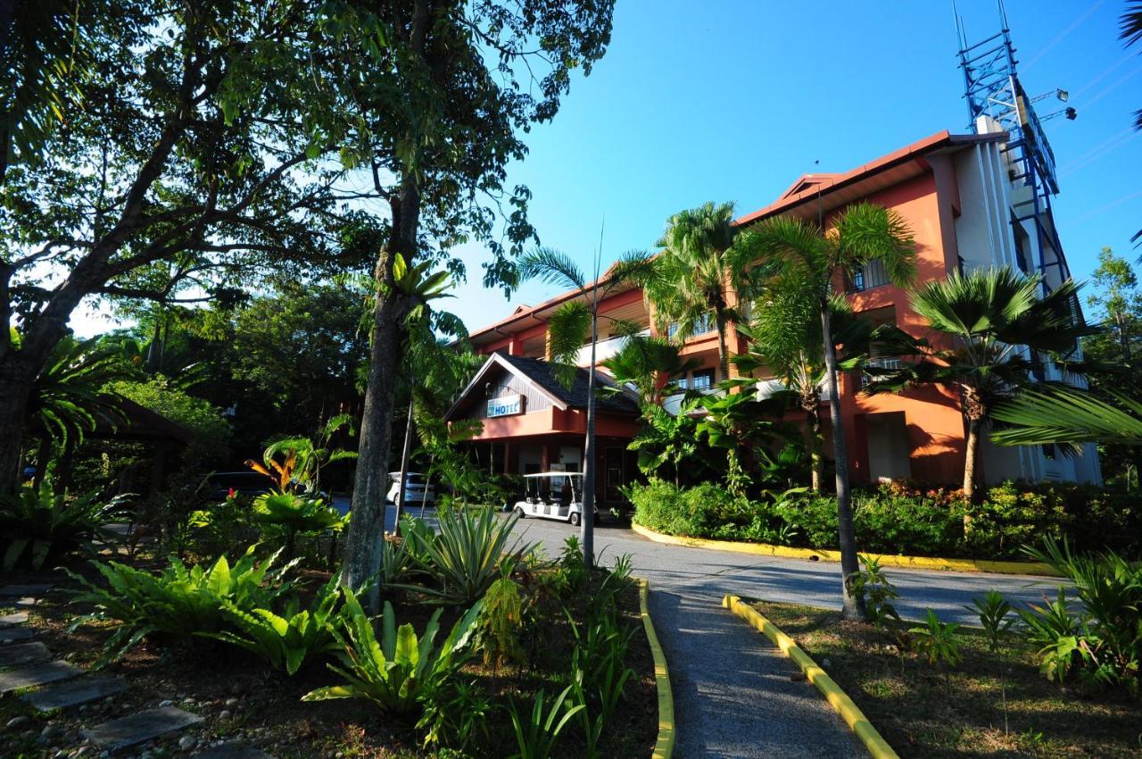Bukit Merah Laketown Resort Taiping Exterior photo